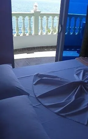 ホテル Kalemi's Beachside Sarandë